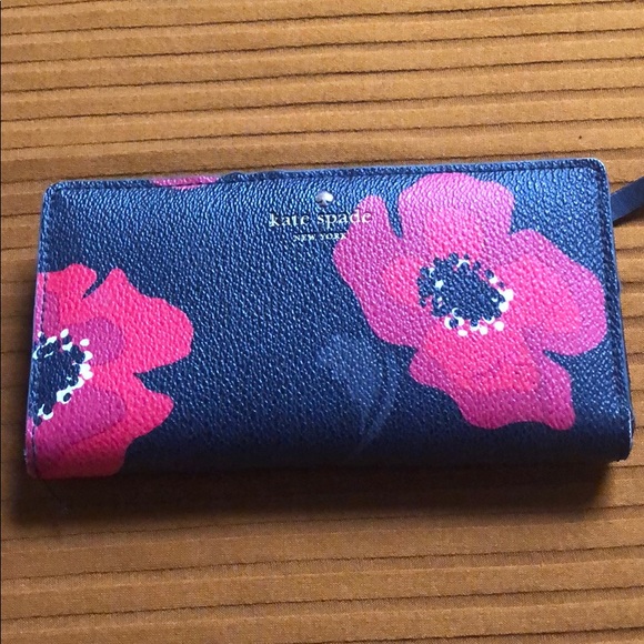 kate spade Handbags - Wallet kate spade Handbags - Wallet